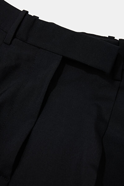 BLACK STRAIGHT CUT TROUSERS 3