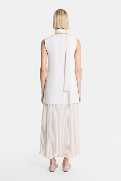 CREAM SLEEVELESS DRESS 3