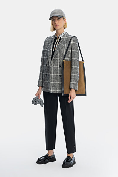 ECRU SURPLICE NECKLINE (CROSS-OVER NECKLINE) JACKET 3