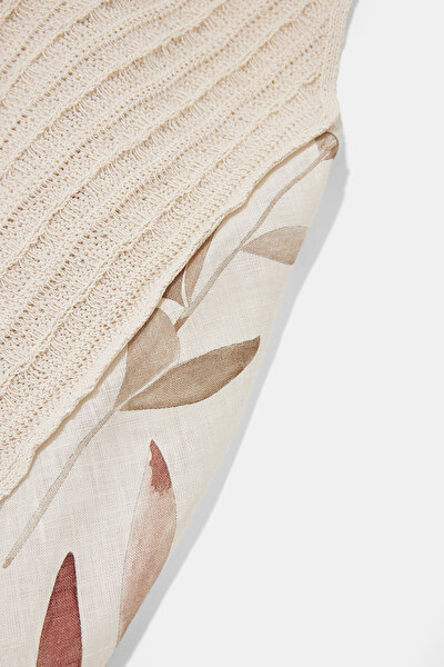 BEIGE BASIC / ROUND NECKLINE SLEEVELESS BLOUSE 4