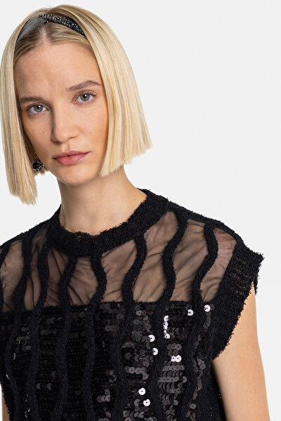 BLACK BASIC / ROUND NECKLINE 4