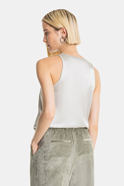 KHAKI CLEAVAGE SLEEVELESS BLOUSE 3