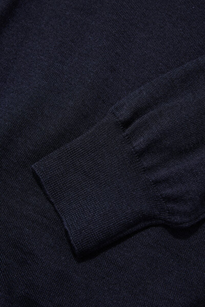 NAVY BLUE BASIC / ROUND NECKLINE TRICOT 8