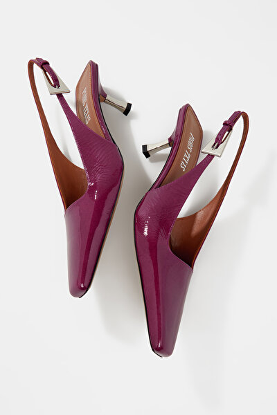 MAROON SHOES 4