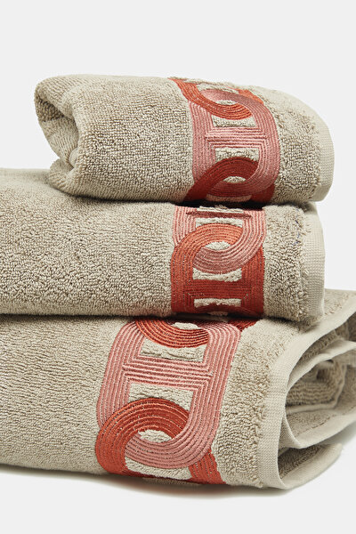 TOWEL 5