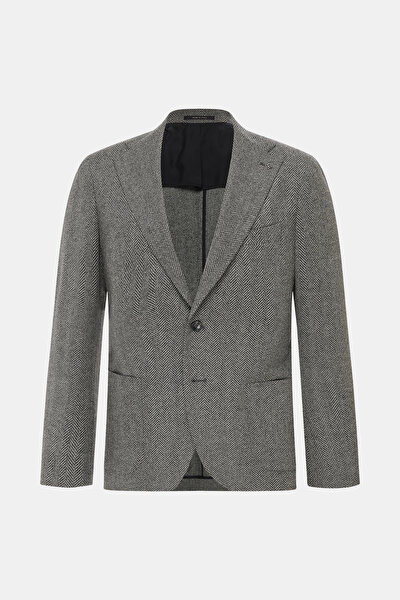 GREY JACKET 5