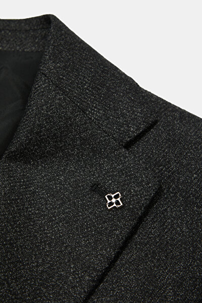 BLACK JACKET 4