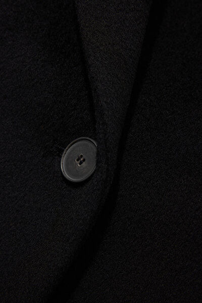 BLACK OVERCOAT 4