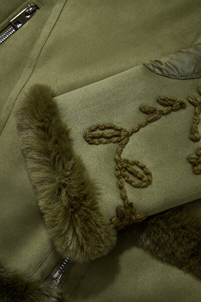KHAKI COAT 4