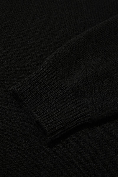 BLACK BASIC / ROUND NECKLINE TRICOT 4