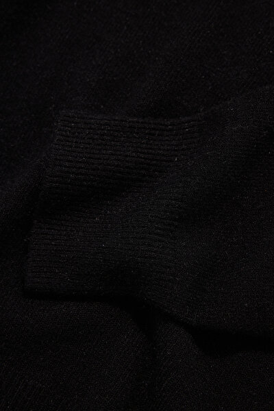 BLACK BASIC / ROUND NECKLINE 4