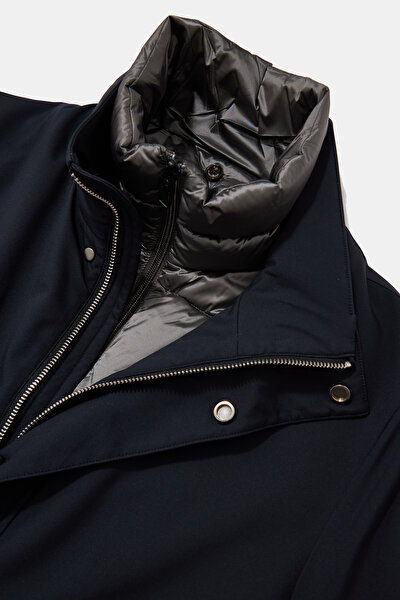 BLACK COAT 5