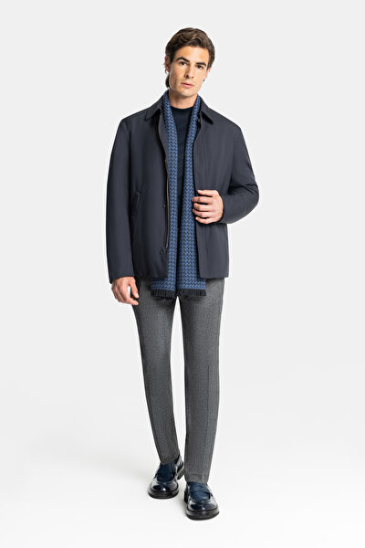 BLACK COAT 4