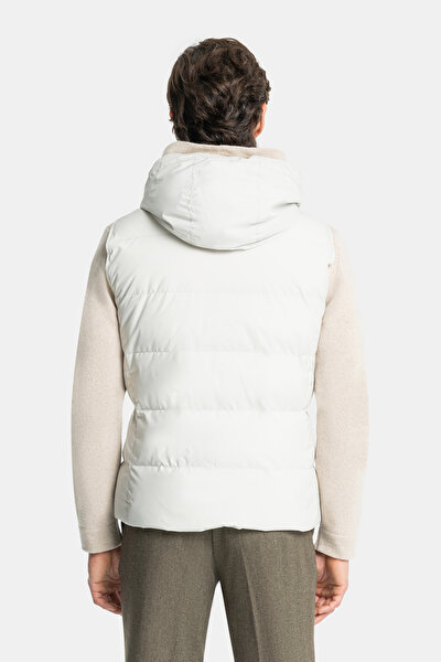 LIGHT CREAM VEST 3