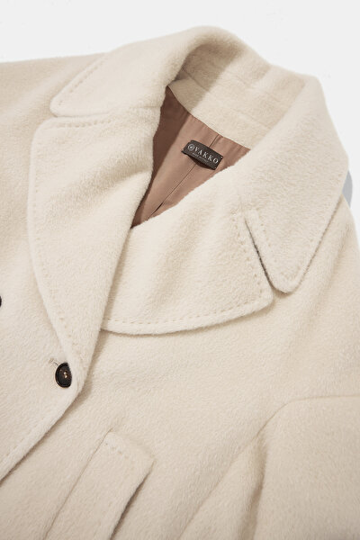 BEIGE REEFER JACKET 9