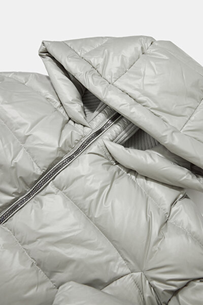 GREY COAT 10