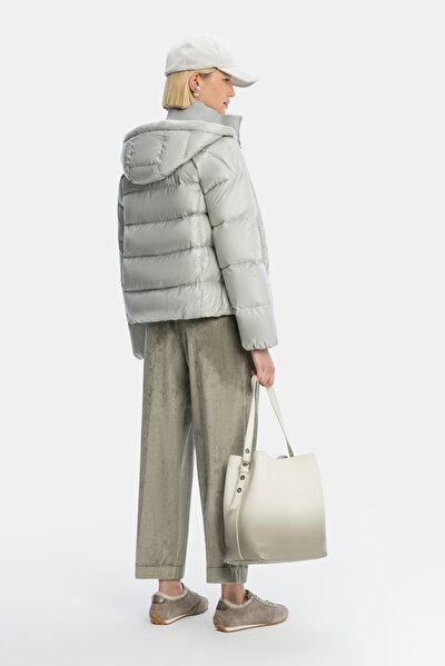 GREY COAT 3