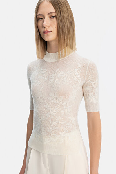 ECRU BASIC / ROUND NECKLINE TRICOT 3