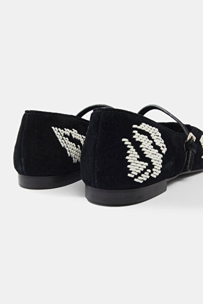 WHITE FLAT SHOES 5