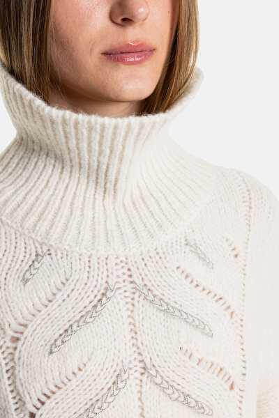 SILVER UPRIGHT COLLAR TRICOT 5