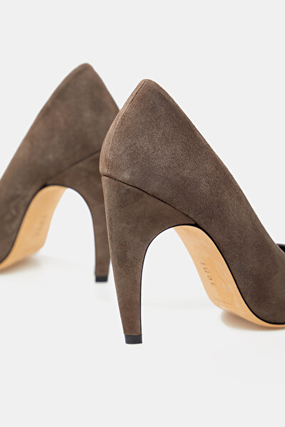 BROWN LEATHER SHOES 5