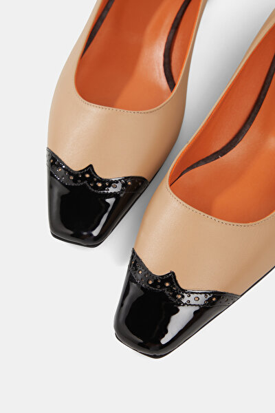 BLACK PATENT LEATHER SHOE 5
