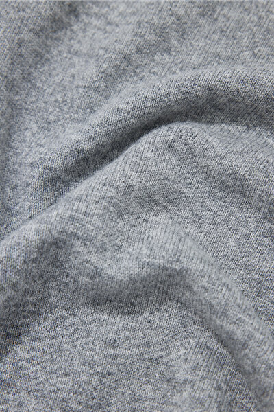 GREY LONG SLEEVE KNIT 9