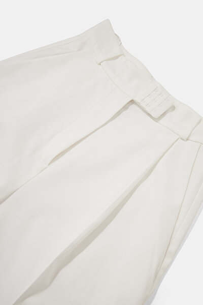 WHITE STRAIGHT CUT TROUSERS 5