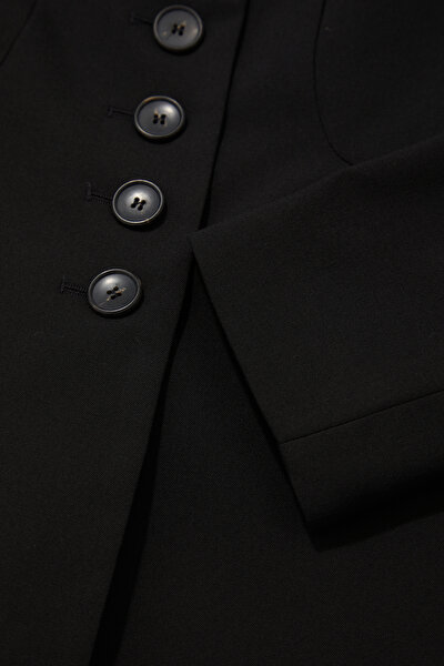 BLACK BUTTONED JACKET 4