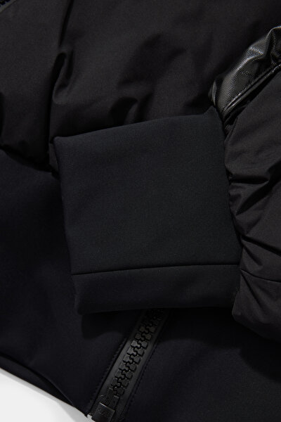 BLACK COAT 4