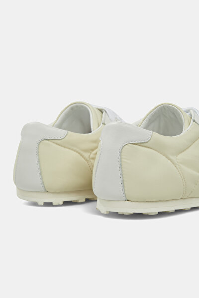 WHITE SHOE 4