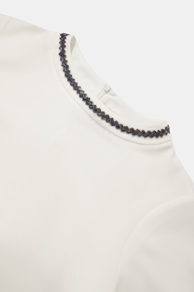 ECRU BASIC / ROUND NECKLINE SHORT SLEEVE BLOUSE 3