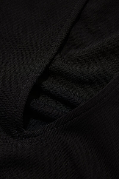 BLACK BODY 4
