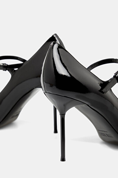 BLACK PATENT LEATHER SHOES 5