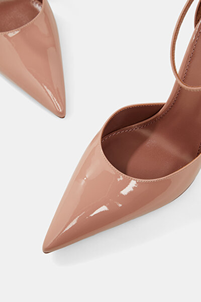 BEIGE PATENT LEATHER SHOES 4