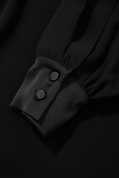 BLACK LONG SLEEVE ABOVE THE KNEE DRESS 4