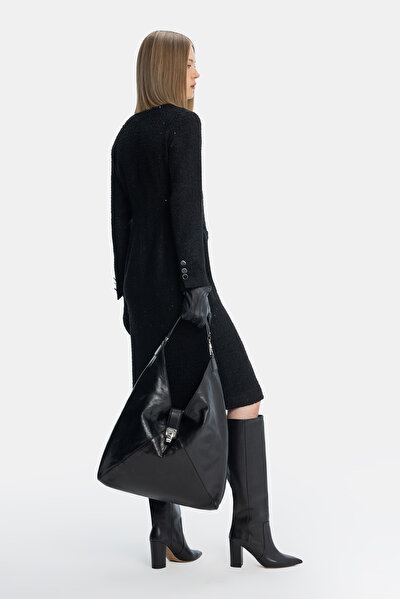 BLACK LONG SLEEVE BELOW THE KNEE DRESS 3