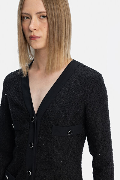 BLACK LONG SLEEVE BELOW THE KNEE DRESS 4