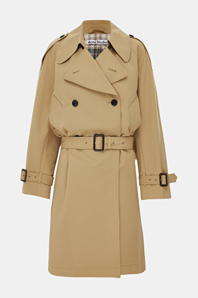 BEIGE TRENCH COAT 3