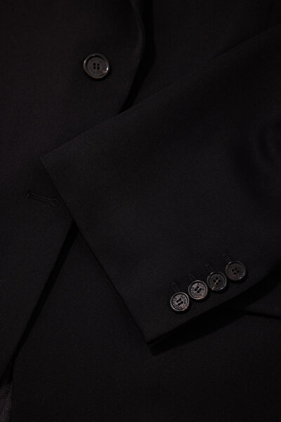 BLACK BUTTONED JACKET 4