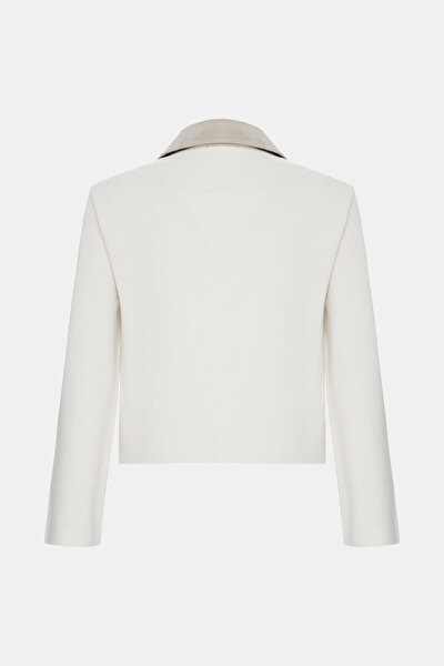 BEIGE JACKET 9
