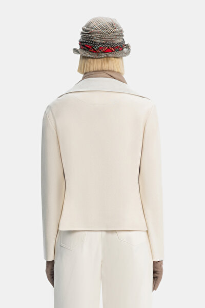 BEIGE JACKET 13