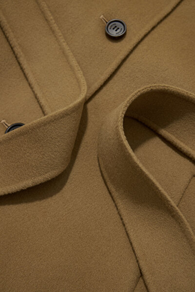 BEIGE LIGHT OVERCOAT 4