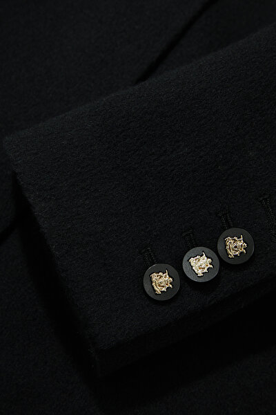 BLACK JACKET 13