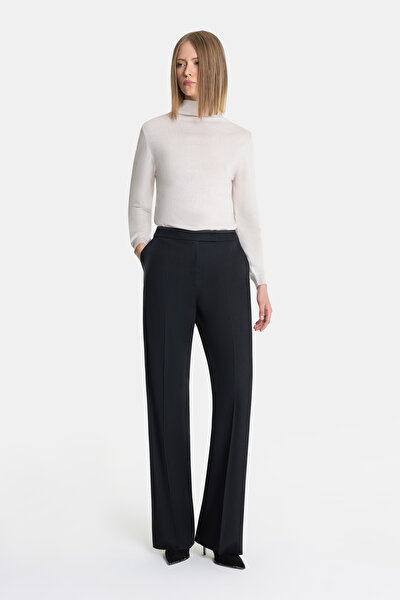 BEIGE UPRIGHT COLLAR TRICOT 3