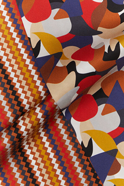 CINNAMON GEOMETRIC DESIGN TWILL FOULARD 3