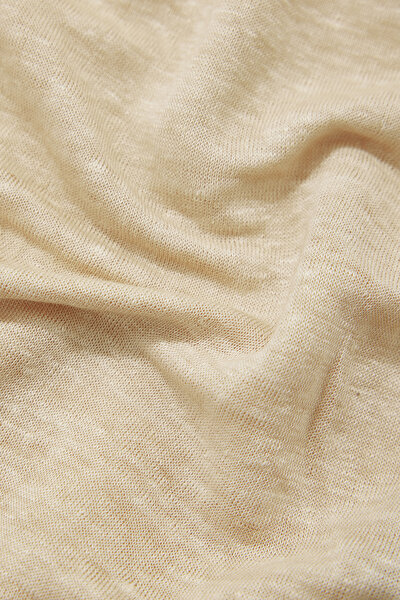 BEIGE T-SHIRT 4