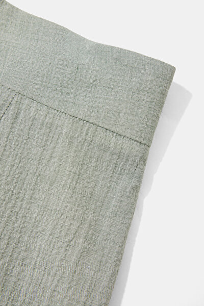 MINT ABOVE THE KNEE BERMUDA 4