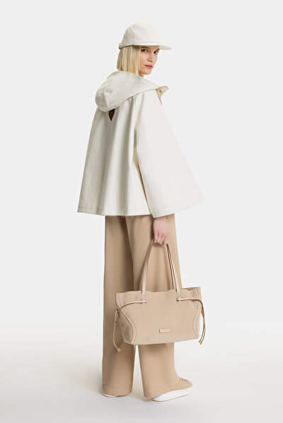 WHITE COAT 5