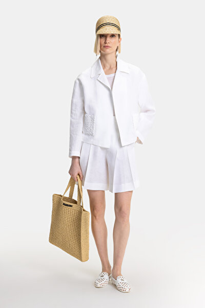 WHITE JACKET 14
